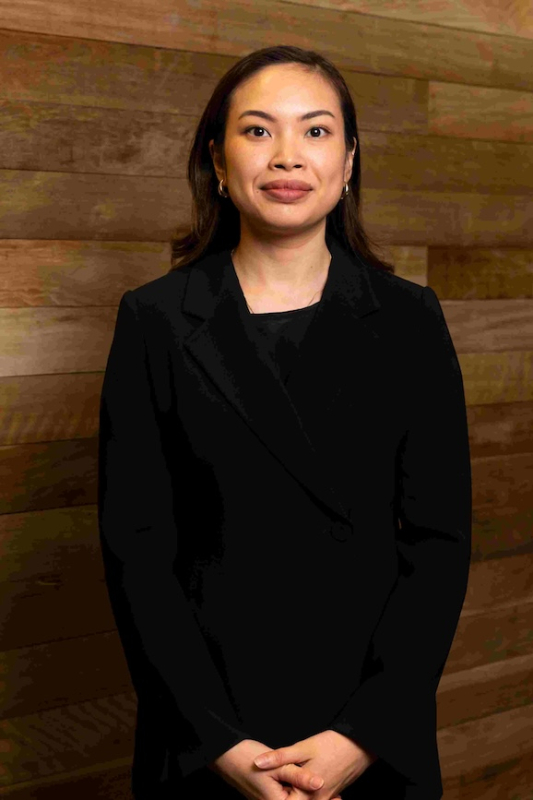 Website Team Photos - Jenny Phung Business Analyst Ledge Finance