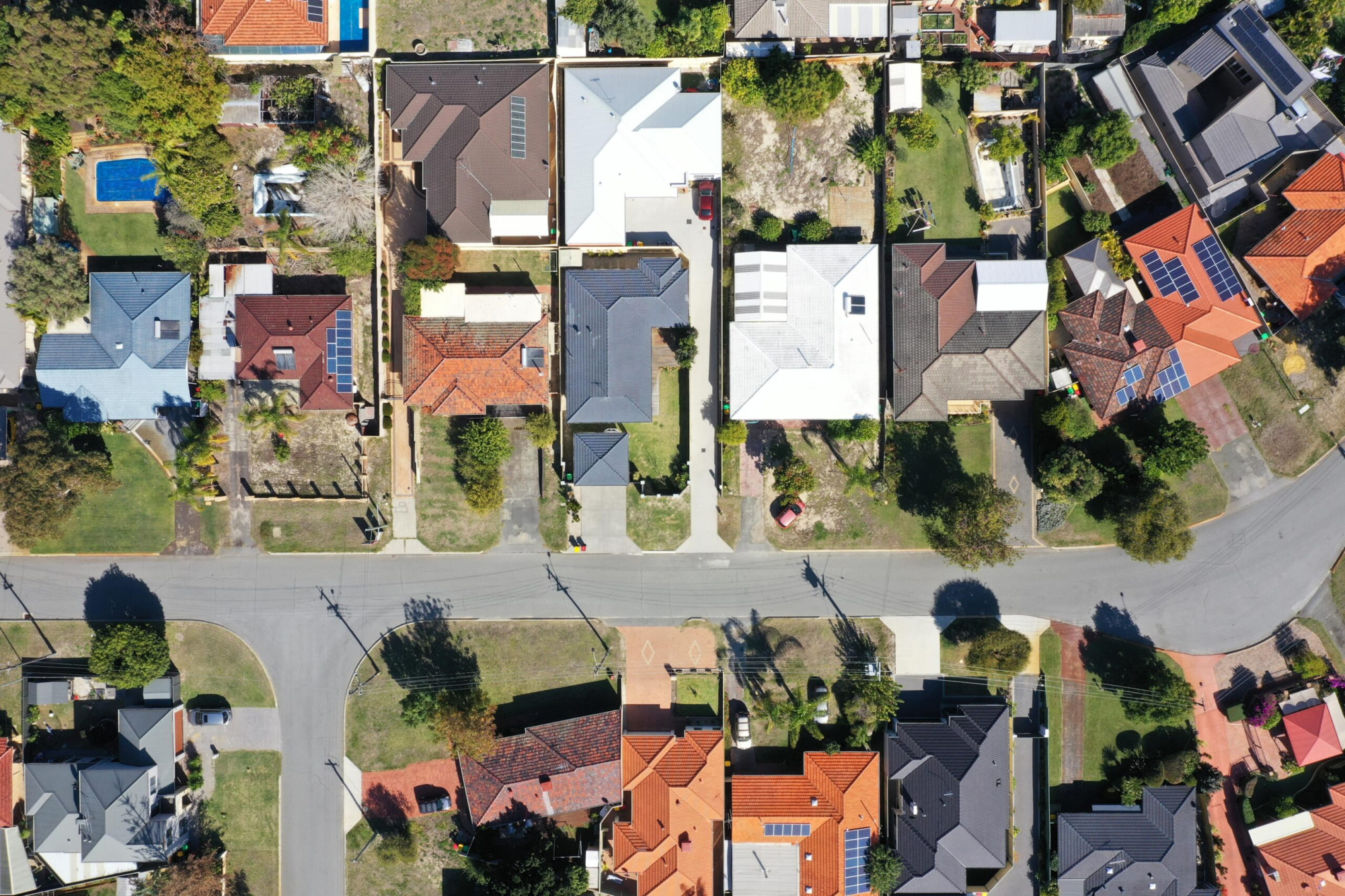 Birds eye shot of a Perth suburb.